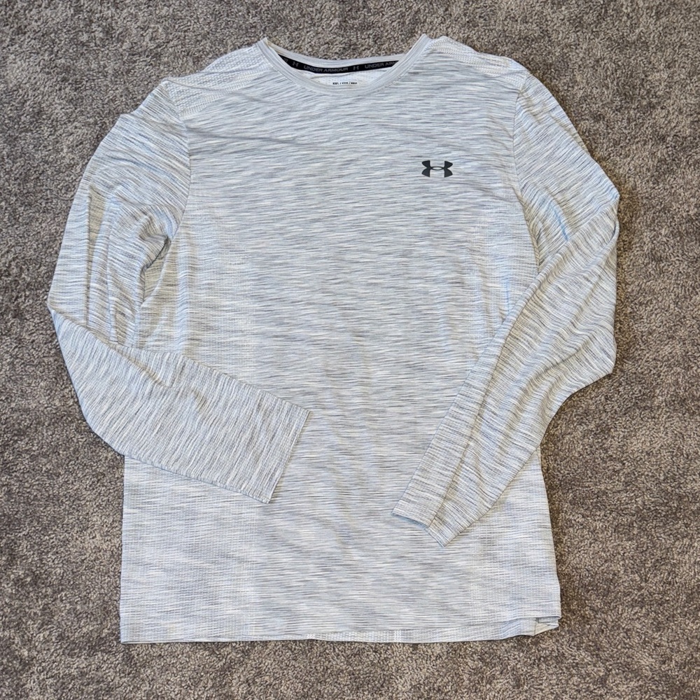 Under Armour Men's Heathered Gray Long Sleeve Tee